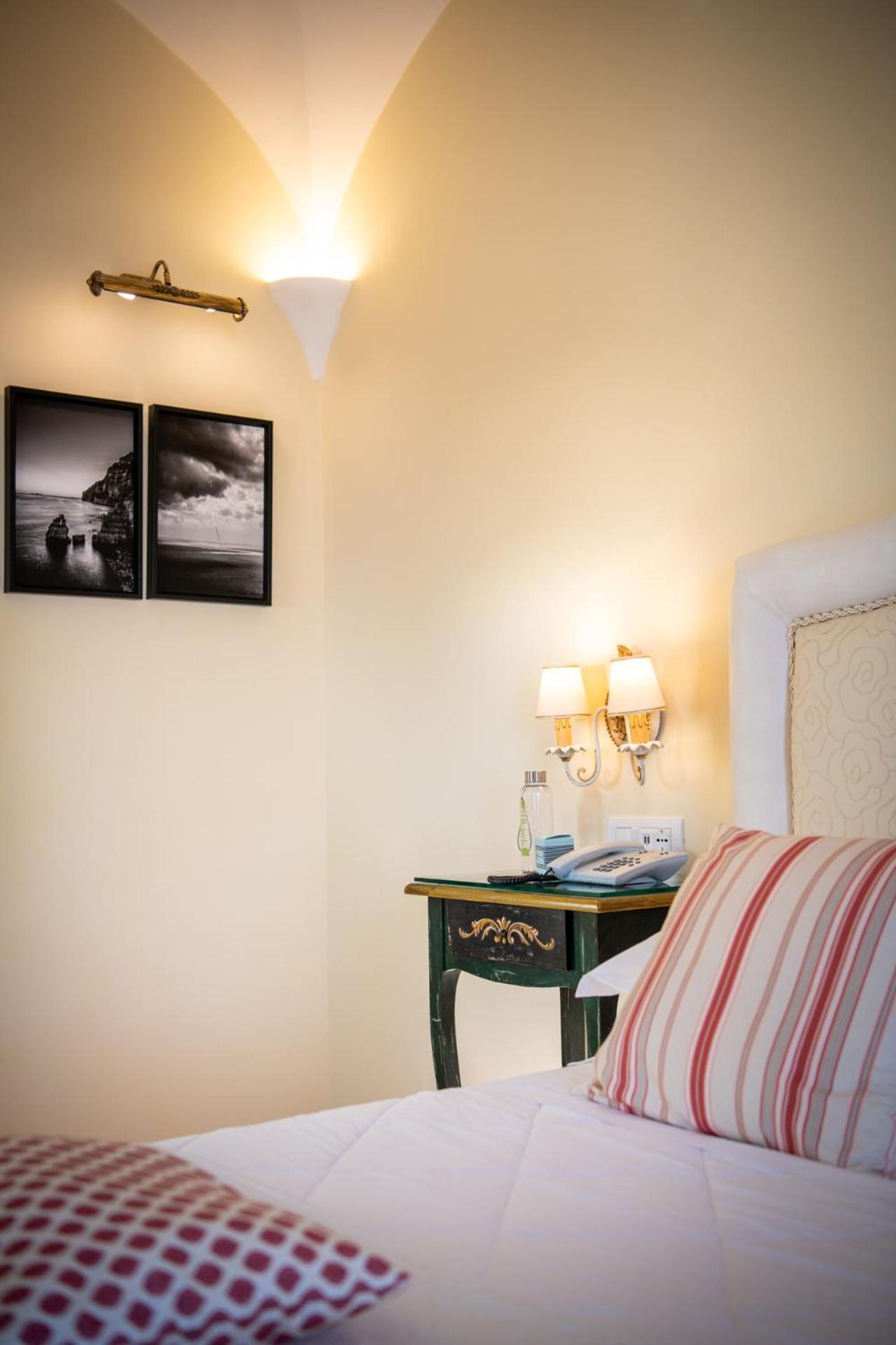 Hotel Margherita Praiano Bagian luar foto