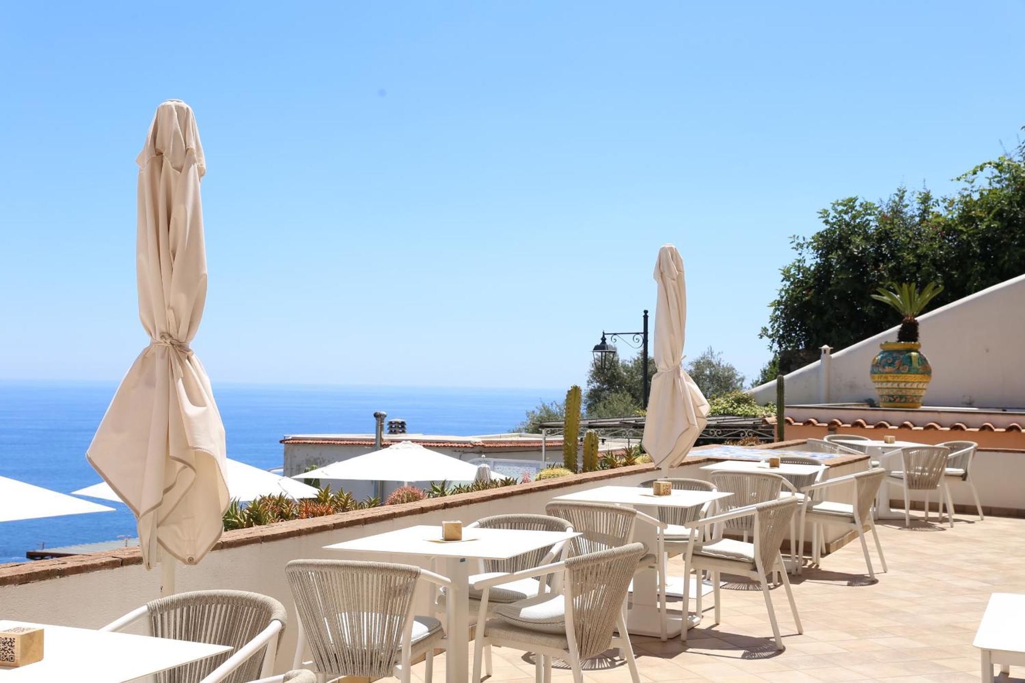 Hotel Margherita Praiano Bagian luar foto