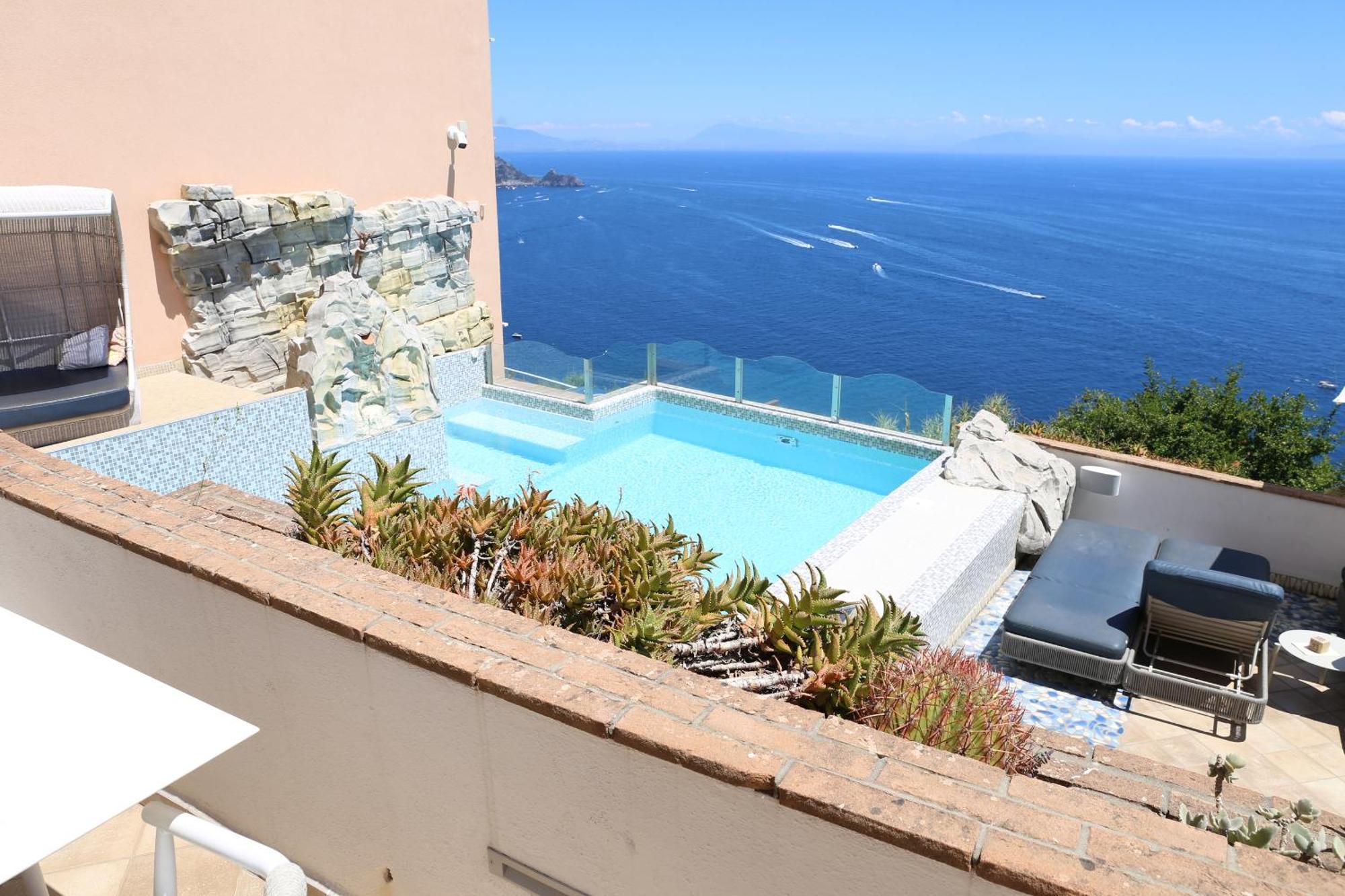 Hotel Margherita Praiano Bagian luar foto
