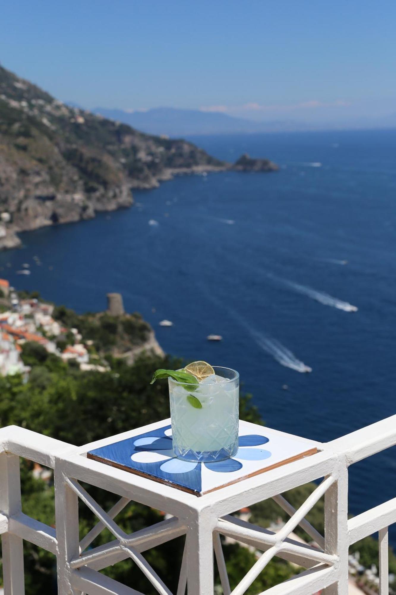 Hotel Margherita Praiano Bagian luar foto