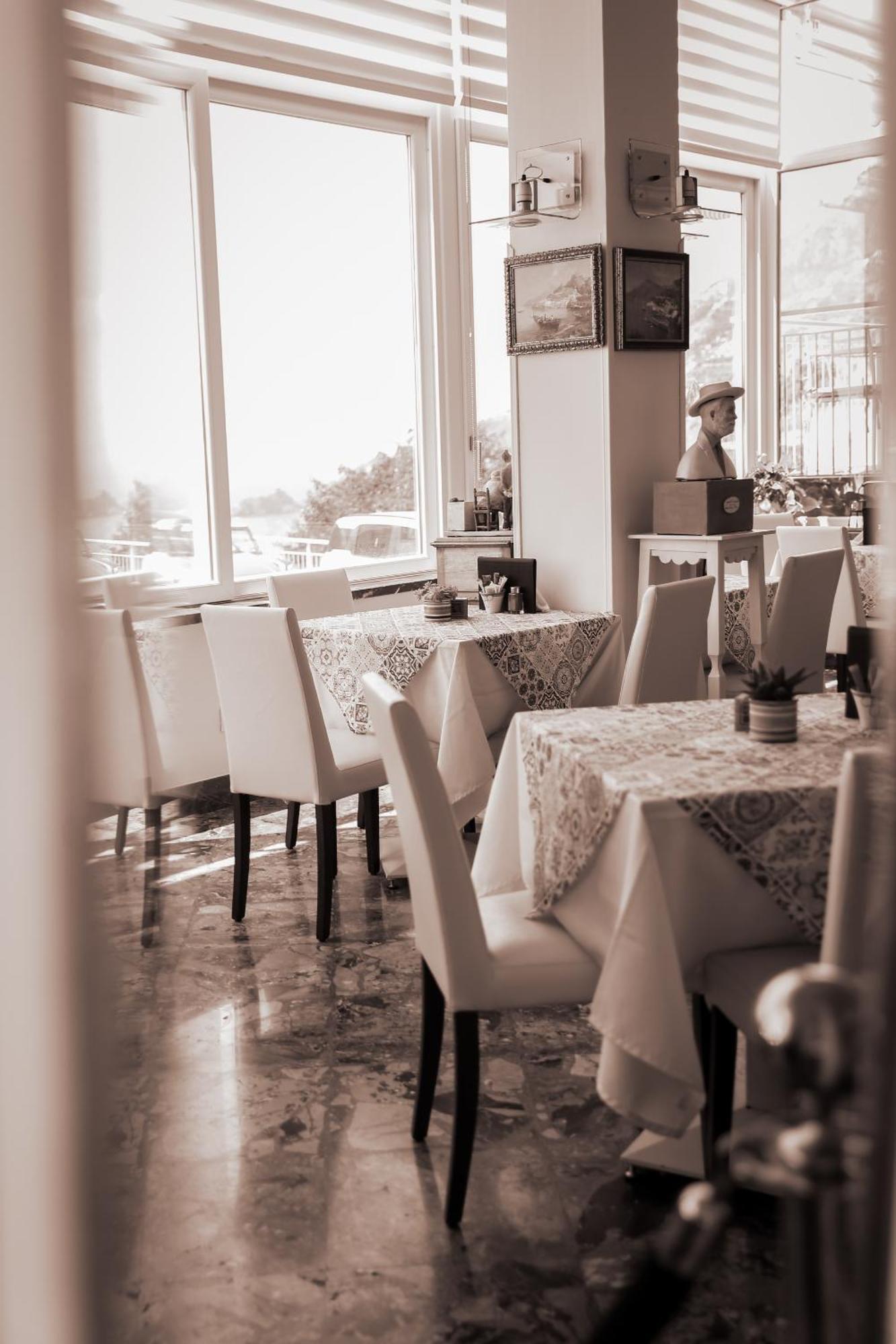 Hotel Margherita Praiano Bagian luar foto